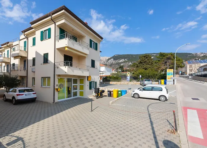 Bonthree * Baska (Krk)